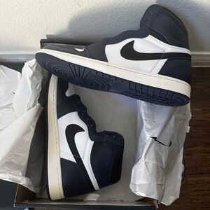 Jordan 1 Midnight Navy High-Top Sneakers